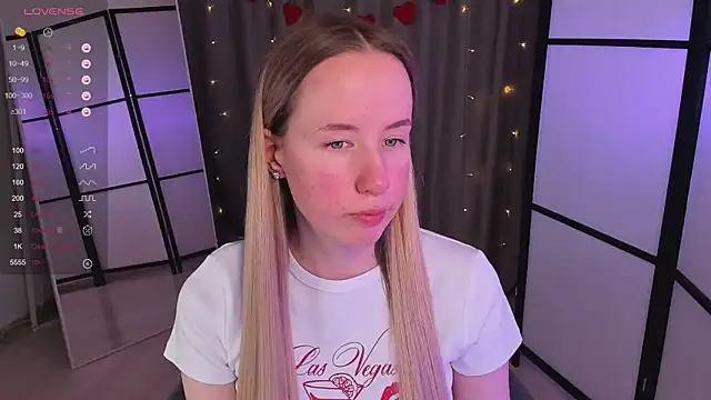 Snapshot of Cassie_Kelman chatting on 02-15-25, 11:58 Cassie Kelman online show from 02-15-25, 11:58