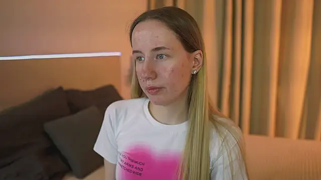 Snapshot of Cassie_Kelman chatting on 03-13-25, 03:22 Cassie Kelman online show from 03-13-25, 03:22