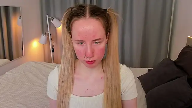 Snapshot of Cassie_Kelman chatting on 03-16-25, 03:14 Cassie Kelman online show from 03-16-25, 03:14