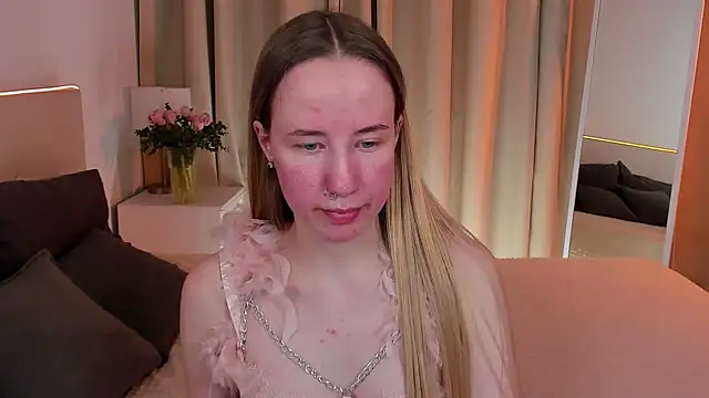 Snapshot of Cassie_Kelman chatting on 03-23-25, 03:10 Cassie Kelman online show from 03-23-25, 03:10