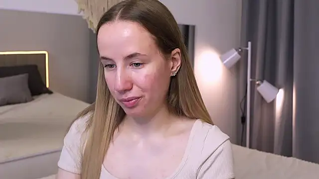 Snapshot of Cassie_Kelman chatting on 09-21-25, 09:16 Cassie Kelman online show from 09-21-25, 09:16