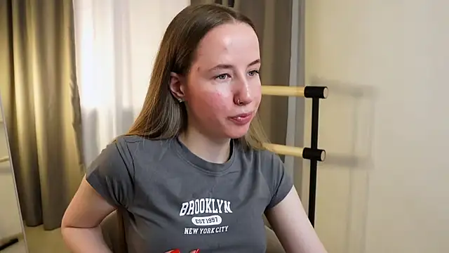 Snapshot of Cassie_Kelman chatting on 10-14-25, 08:53 Cassie Kelman online show from 10-14-25, 08:53