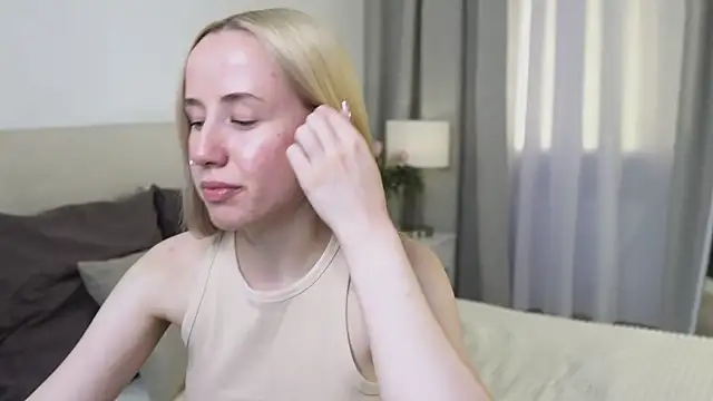 Snapshot of Cassie_Kelman chatting on 11-10-25, 09:14 Cassie Kelman online show from 11-10-25, 09:14