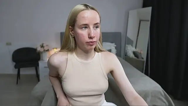 Snapshot of Cassie_Kelman chatting on 11-28-25, 08:55 Cassie Kelman online show from 11-28-25, 08:55