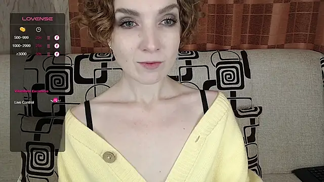 TinaWince online show from 11-16-25, 04:51