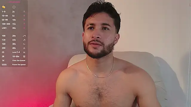 Snapshot of Valentinoford chatting on 02-08-25, 09:36 Valentinoford online show from 02-08-25, 09:36