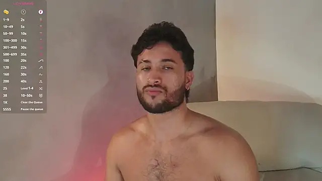 Snapshot of Valentinoford chatting on 03-12-25, 05:24 Valentinoford online show from 03-12-25, 05:24