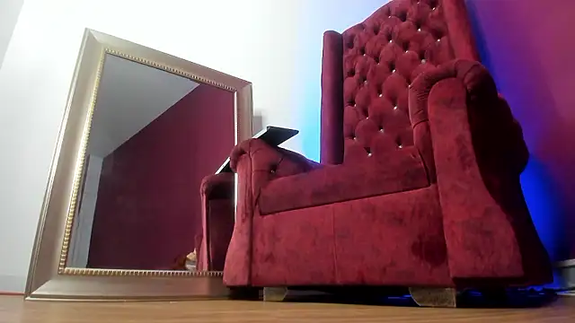 Snapshot of Sarah_Mistress_ chatting on 12-04-24, 03:21 Sarah Mistress online show from 12-04-24, 03:21