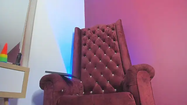 Snapshot of Sarah_Mistress_ chatting on 12-31-24, 05:40 Sarah Mistress online show from 12-31-24, 05:40