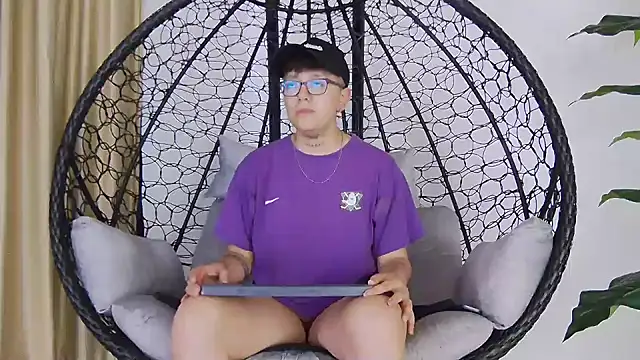 Snapshot of alex_noa chatting on 11-15-25, 07:21 alex noa online show from 11-15-25, 07:21