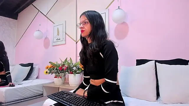 maye wells online show from 12-24-24, 12:55