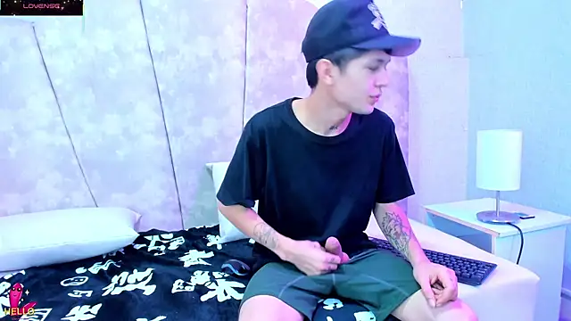 kendalltaylorr online show from 03-12-25, 03:02