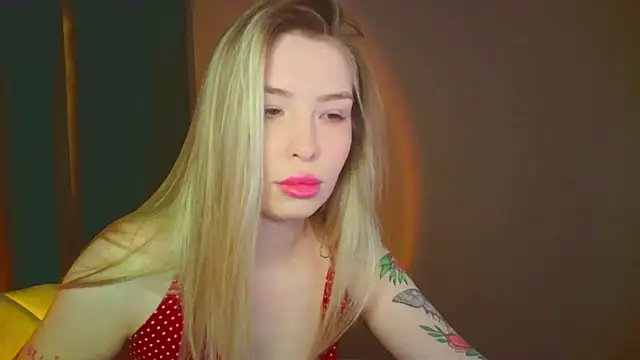 mia raspberrie online show from 12-03-24, 02:36