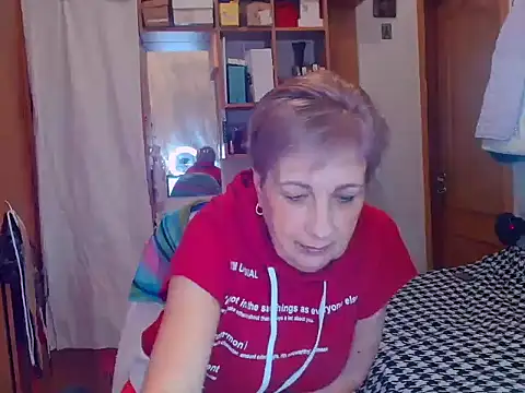 Victoria5643 online show from 03-18-25, 08:48