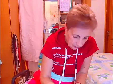 Victoria5643 online show from 09-18-25, 08:33