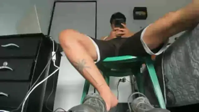 moubli  online show from 12-04-25, 09:56