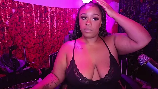 Snapshot of cheriserozequeen chatting on 05-16-26, 01:13 cheriserozequeen online show from 05-16-26, 01:13