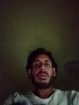 Snapshot of Oscarion09 chatting on 02-20-26, 09:32 Oscarion09 online show from 02-20-26, 09:32