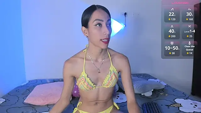 Snapshot of thamara26 chatting on 10-29-25, 01:19 thamara26 online show from 10-29-25, 01:19