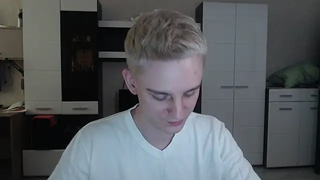 angryzan online show from 02-21-25, 07:34