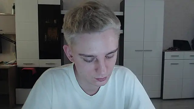 angryzan online show from 02-24-25, 07:55