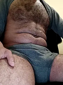 Snapshot of Hairyarabguy chatting on 04-29-26, 06:14 Hairyarabguy online show from 04-29-26, 06:14