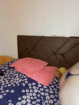 Sofia Queen17 online show from 09-24-25, 10:51