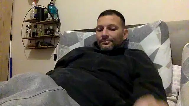 Snapshot of goroasroma90 chatting on 11-26-25, 04:30 goroasroma90 online show from 11-26-25, 04:30