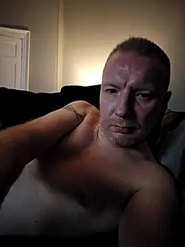 Snapshot of walker1979 chatting on 12-19-25, 10:17 walker1979 online show from 12-19-25, 10:17