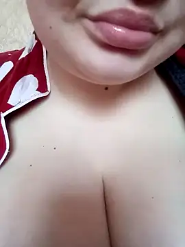 Snapshot of Mickey_Shelly chatting on 02-18-25, 02:16 Mickey Shelly online show from 02-18-25, 02:16