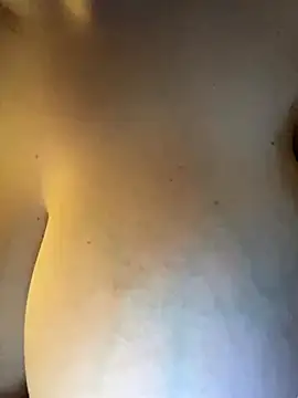 Snapshot of Mickey_Shelly chatting on 10-18-25, 05:43 Mickey Shelly online show from 10-18-25, 05:43