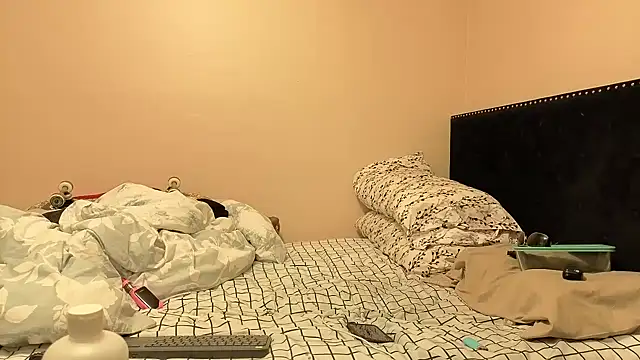 hailzeffn online show from 10-24-25, 07:27