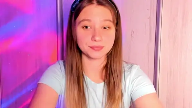 Snapshot of zarabloempje chatting on 01-18-26, 04:22 zarabloempje online show from 01-18-26, 04:22