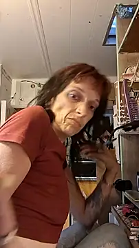 Snapshot of whitetrashdirtyslut chatting on 06-17-26, 12:07 whitetrashdirtyslut online show from 06-17-26, 12:07