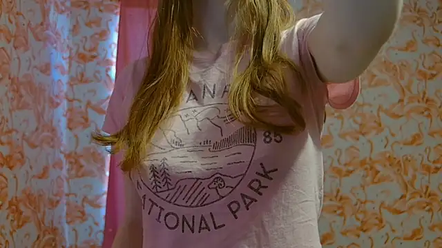 strawberrysmoothie online show from 03-03-25, 09:15