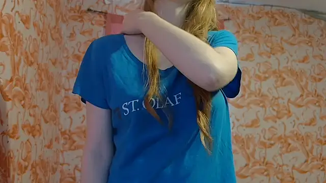 strawberrysmoothie online show from 10-12-25, 07:35