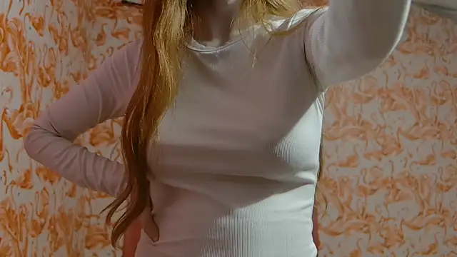 strawberrysmoothie online show from 10-31-25, 01:06