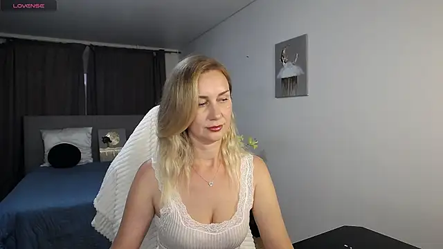 Vanessa Nowak online show from 06-30-26, 05:25
