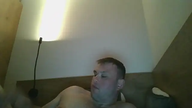 Snapshot of hotshot5395 chatting on 09-15-25, 06:41 hotshot5395 online show from 09-15-25, 06:41