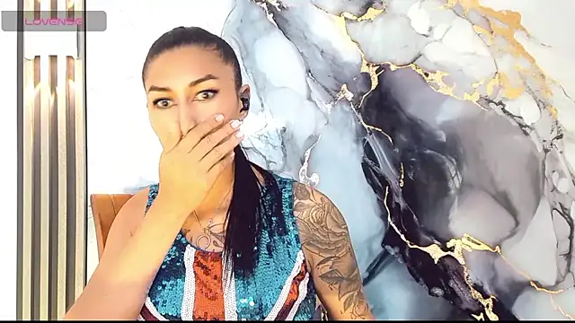 khiara moretti online show from 01-09-26, 07:26