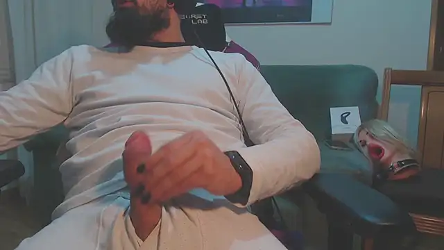 Snapshot of master4subslut chatting on 12-16-24, 07:26 master4subslut online show from 12-16-24, 07:26