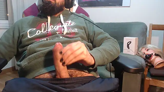 Snapshot of master4subslut chatting on 12-21-24, 01:04 master4subslut online show from 12-21-24, 01:04