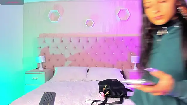 Snapshot of Agathaargent_ chatting on 11-03-25, 04:14 Agathaargent online show from 11-03-25, 04:14