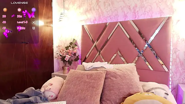 Miaa Smiith1 online show from 03-01-25, 03:16