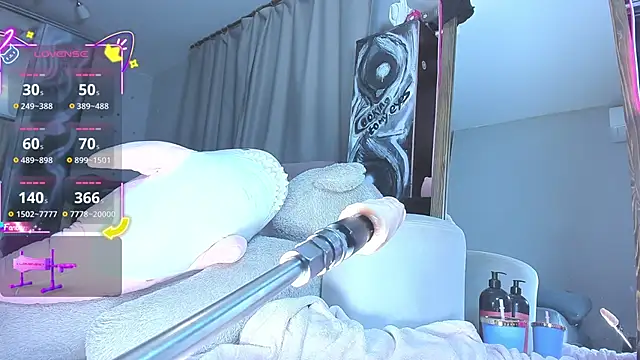 Jackie Swann online show from 09-30-25, 03:22