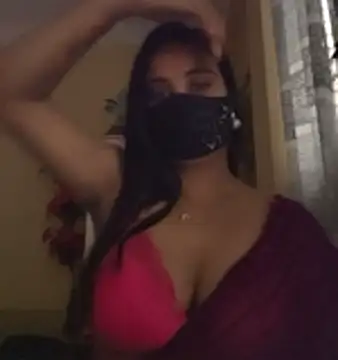 Snapshot of SimaRoy- chatting on 11-05-25, 01:16 SimaRoy- online show from 11-05-25, 01:16