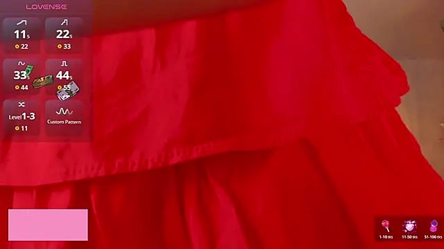 Snapshot of LARSONMIA chatting on 03-11-26, 12:33 LARSONMIA online show from 03-11-26, 12:33