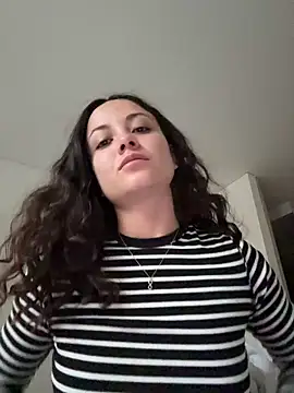Snapshot of Megan_Rodrigo chatting on 05-02-26, 11:15 Megan Rodrigo online show from 05-02-26, 11:15
