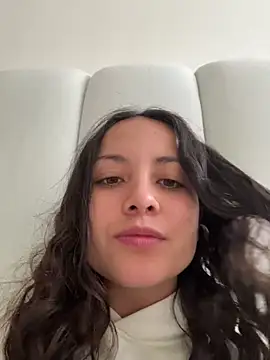 Snapshot of Megan_Rodrigo chatting on 05-26-26, 01:18 Megan Rodrigo online show from 05-26-26, 01:18