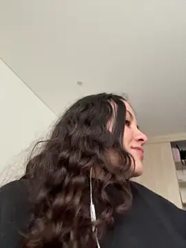 Snapshot of Megan_Rodrigo chatting on 06-06-26, 02:33 Megan Rodrigo online show from 06-06-26, 02:33